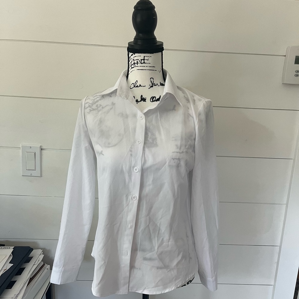 Thin White Button Up Size S